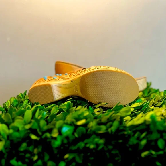 Stuart Weitzman tan, turquoise clog - Picture 2 of 4